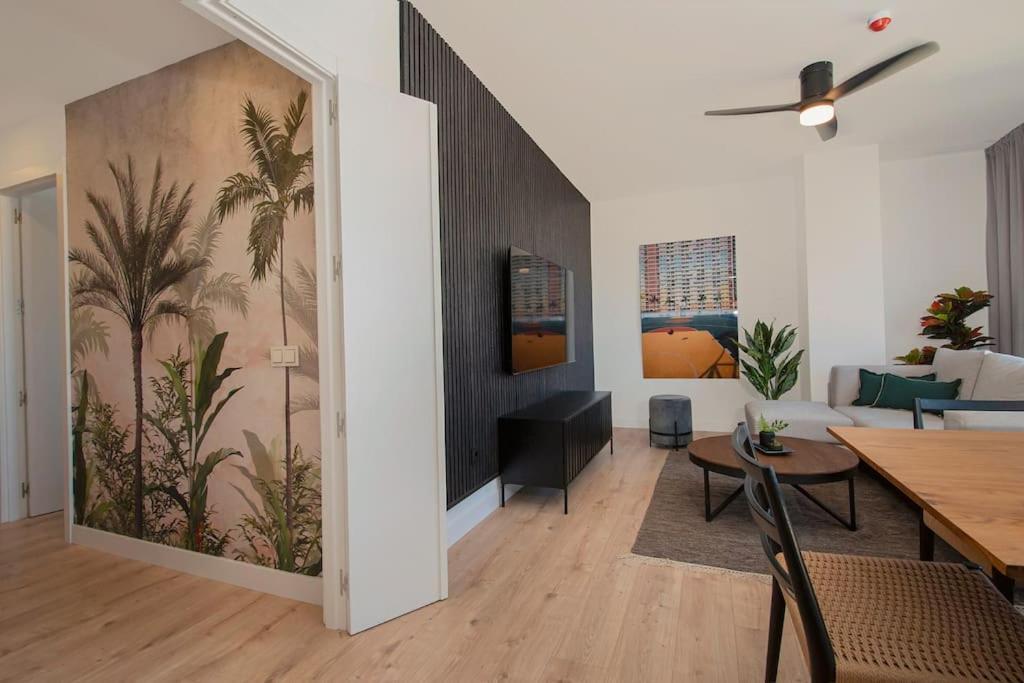 Urban Jungle In Center, 18th Floor, Rooftop Pool, Free Parking Apartamento